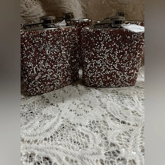 Glittery Pink and Silver Flasks (5) - Picture 3 of 7